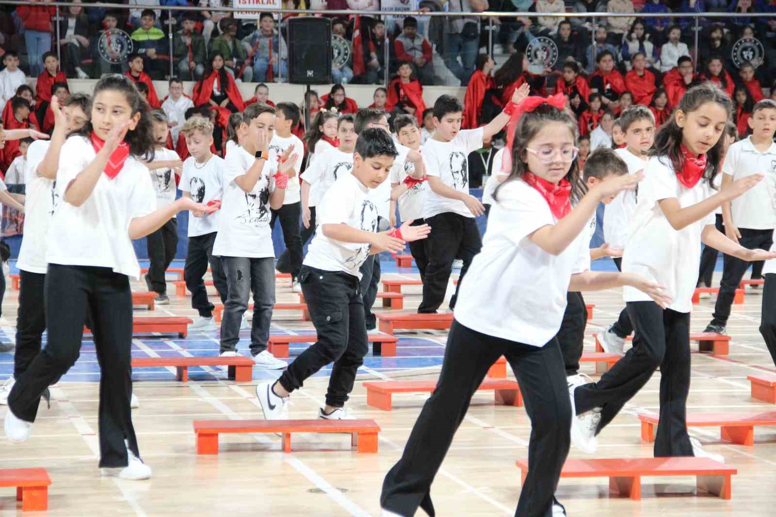 Çorum’da 23 Nisan coşkuyla kutlandı