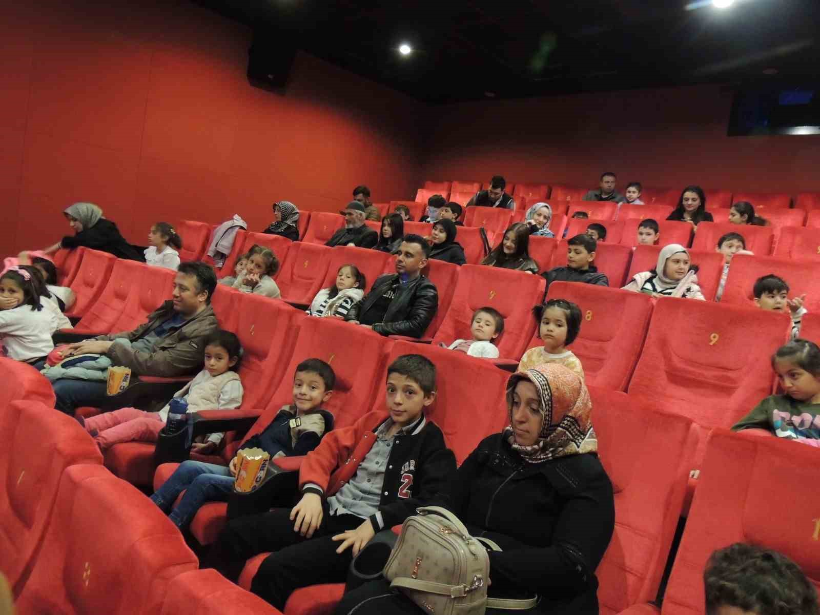 Şehit ve gazi çocukları 23 Nisan’da sinema etkinliğinde buluştu