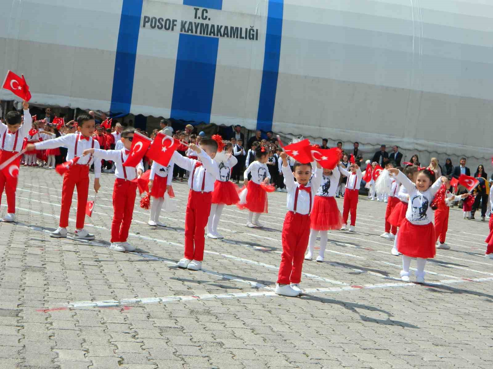 Posof’ta 23 Nisan coşkusu