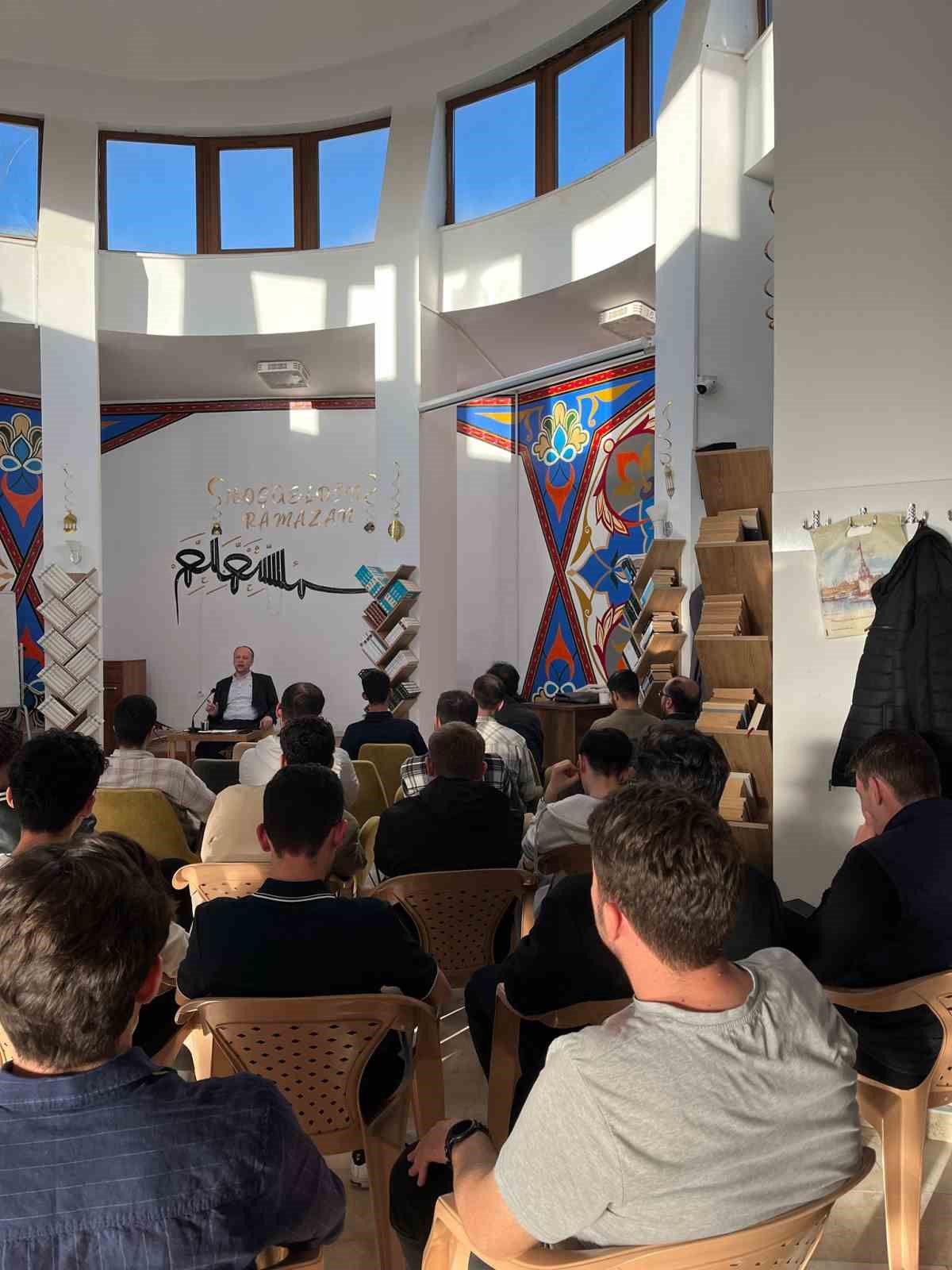 Afyonkarahisar&rsquo;da medeniyet ve dijital etik konuşuldu
