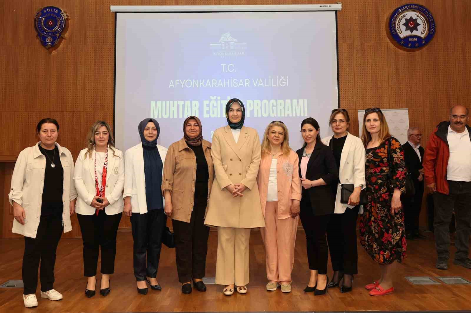 Vali Yiğitbaşı muhtarlarla buluştu