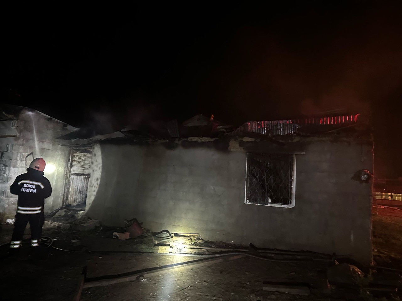 Kulu’da ağıl yangını