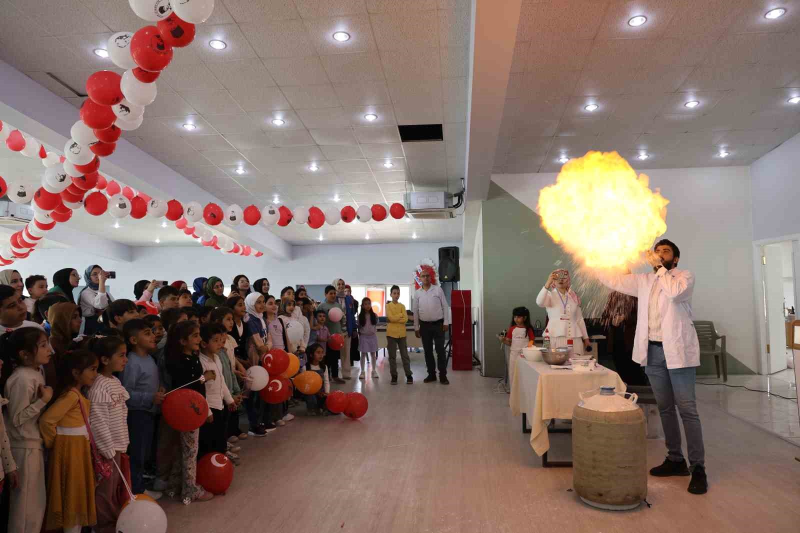 Elazığ Bilim Merkezi’nde 23 Nisan coşkusu