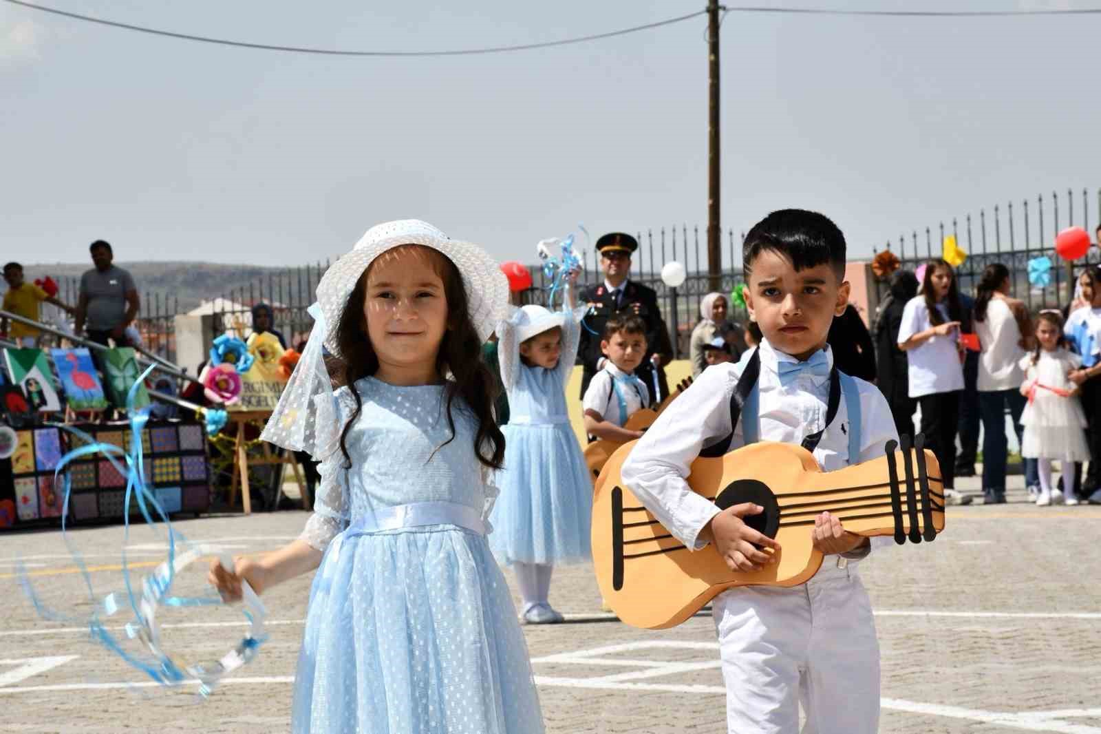 Bünyan ve Tomarza’da 23 Nisan coşkusu