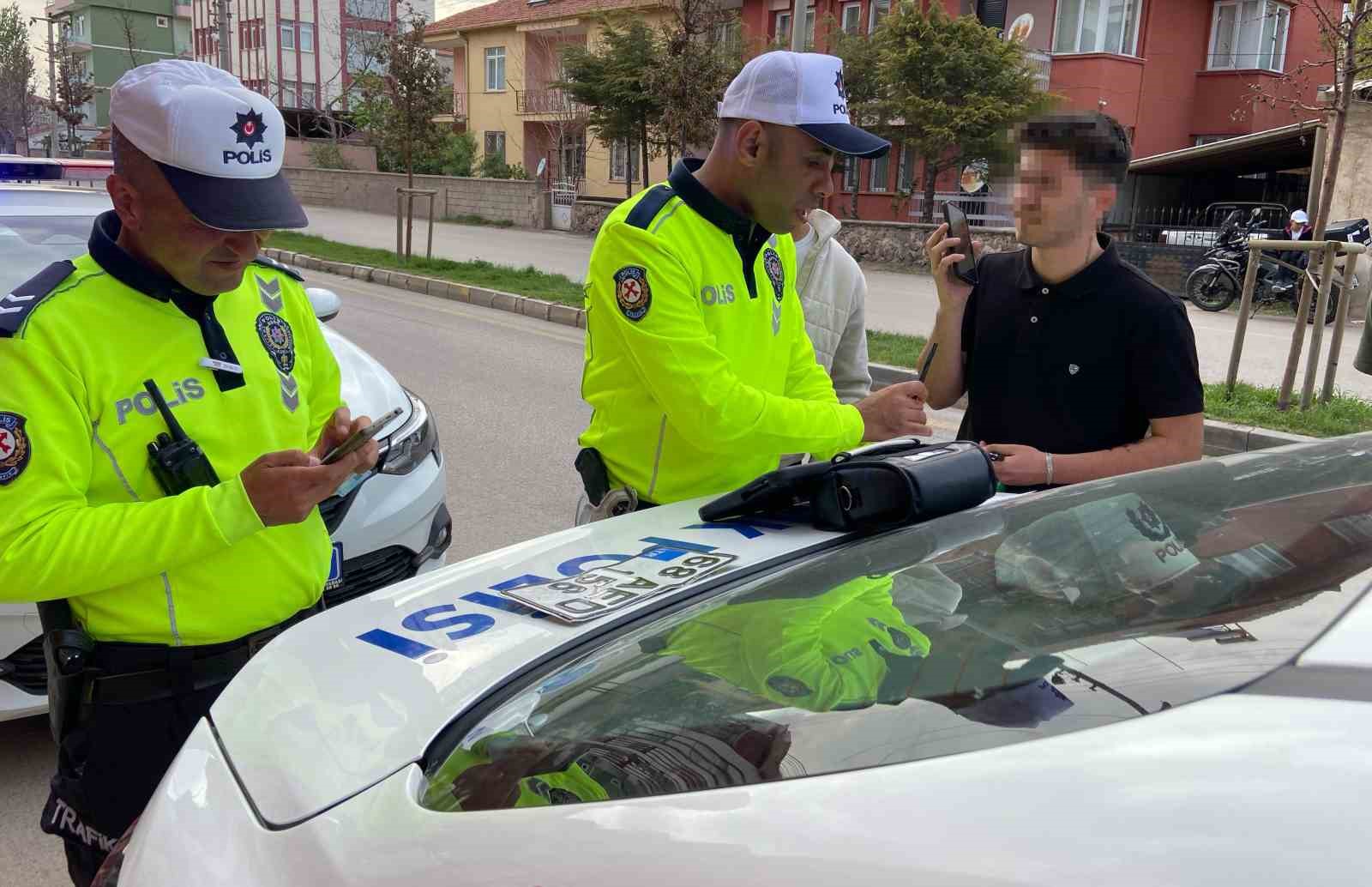 Plaka yok, kask yok: 16 bin 705 lira ceza var