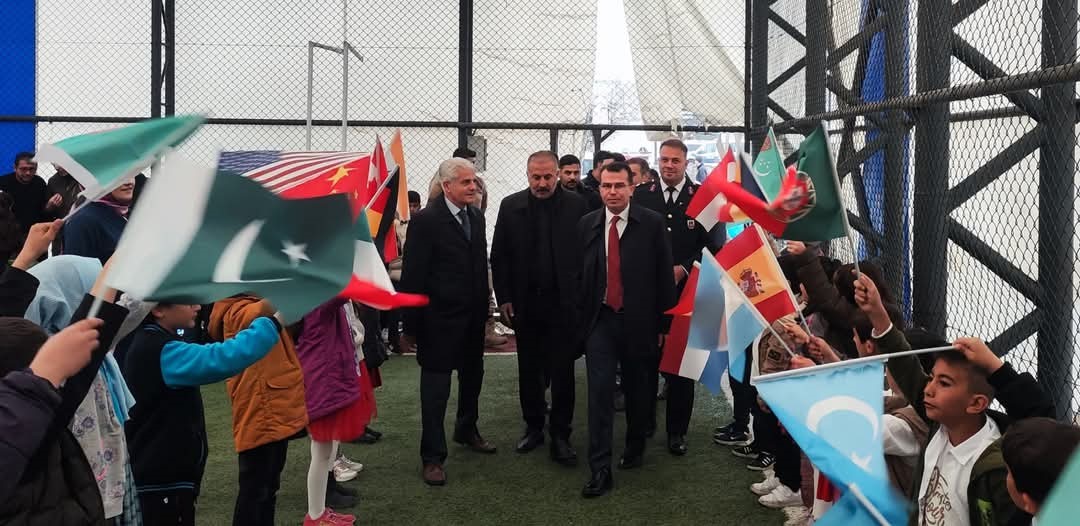 23 Nisan Tutak&rsquo;ta coşkuyla kutlandı
