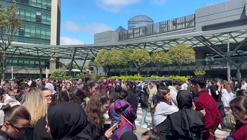 İstanbul’daki deprem sonrası hastanede yaşanan panik anları