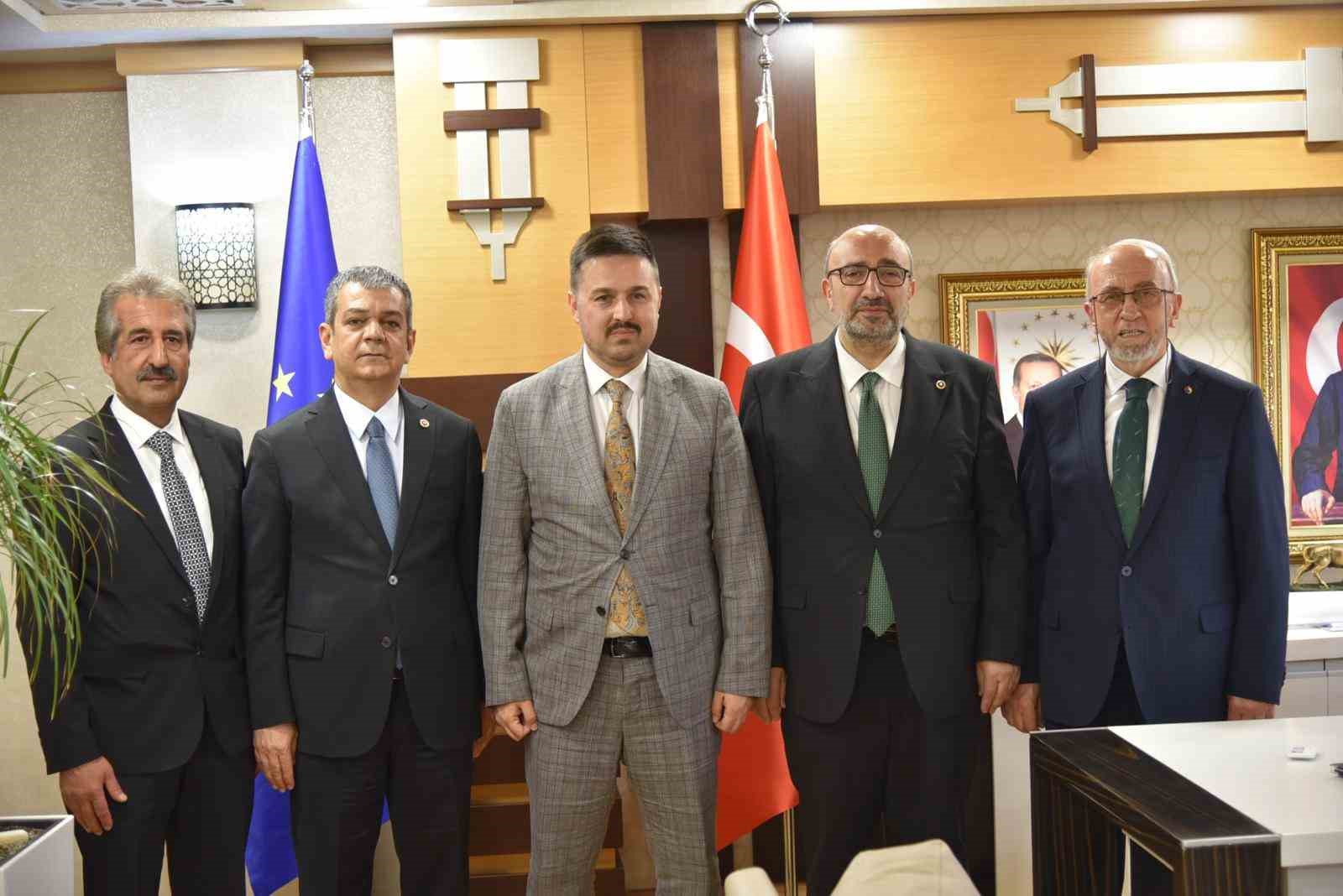 Başkan Dumandağ, "Elazığ için üretmeye, gelişmeye ve ortak akılla çalışmaya devam edeceğiz"
