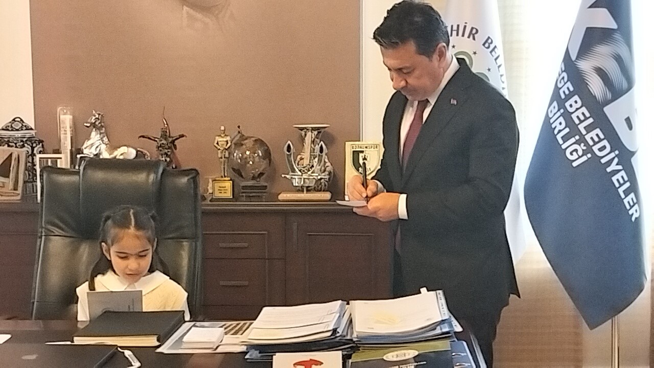 Muğla&rsquo;da Başkanlık koltuğu &ccedil;ocuklara emanet
