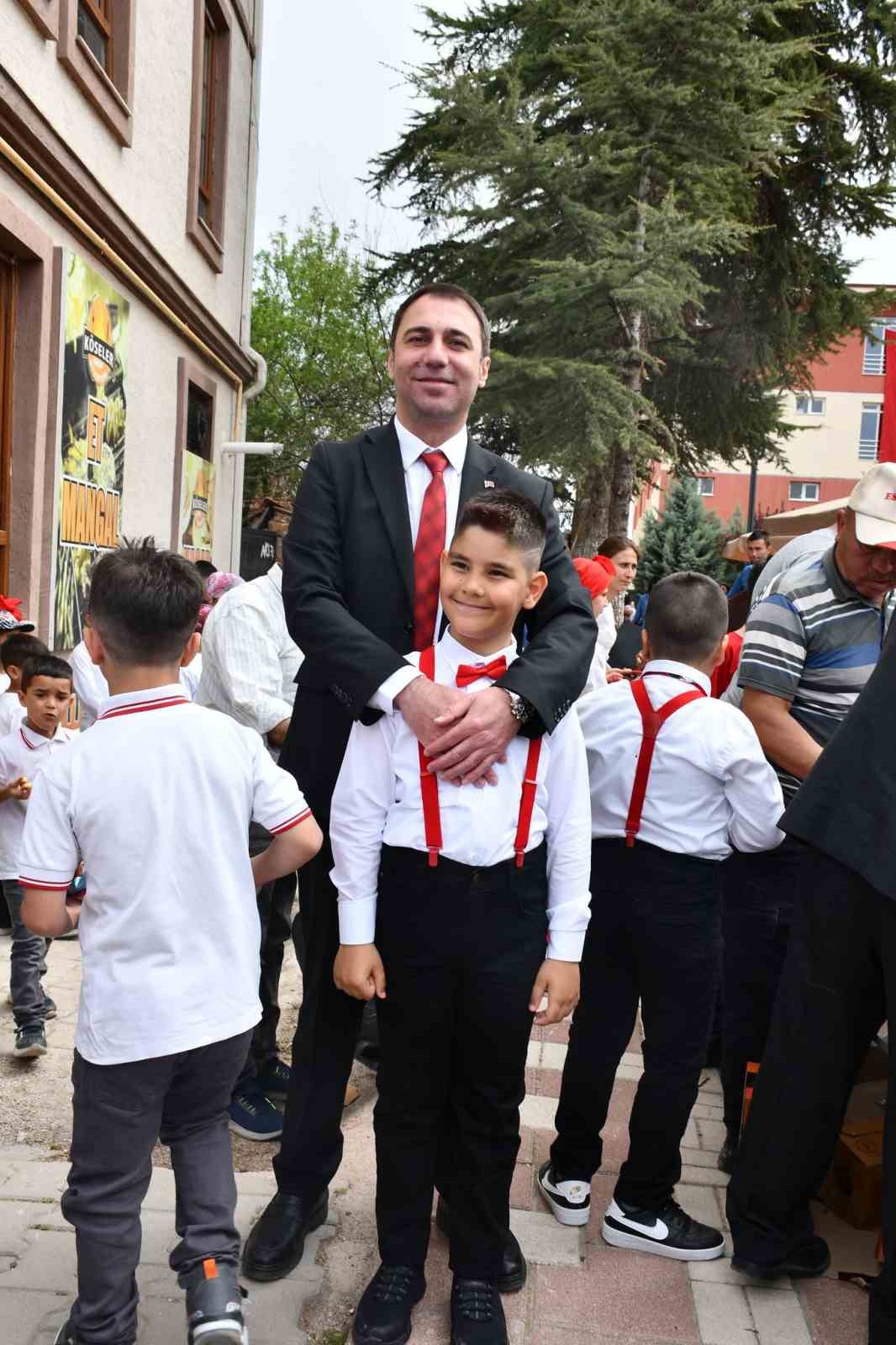 23 Nisan Coşkusu Beylikova&rsquo;da hep birlikte kutlandı
