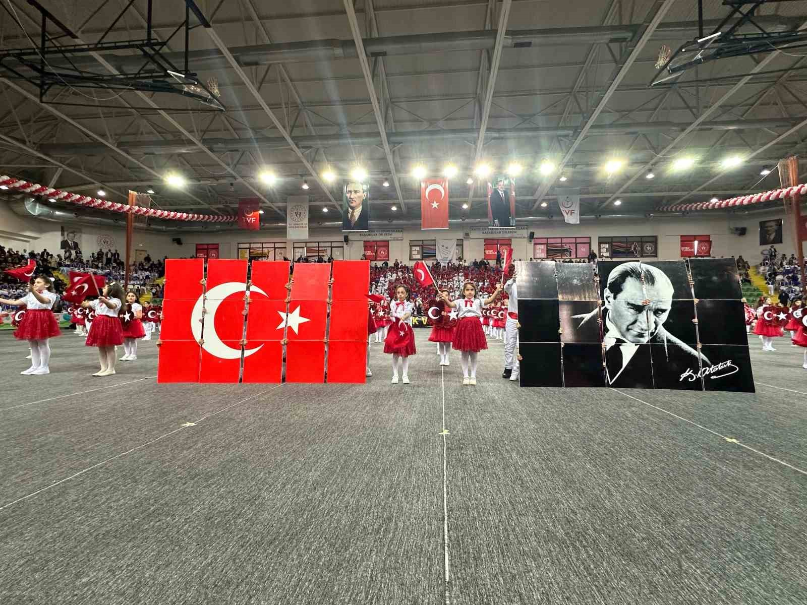 Rize’de coşkulu 23 Nisan şenlikleri