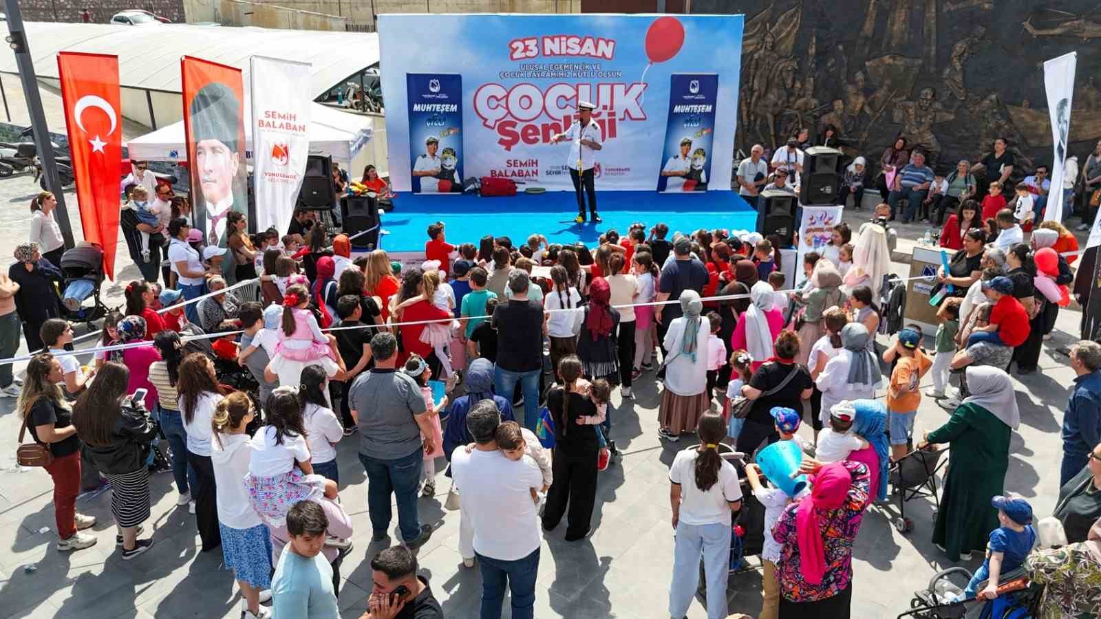 Yunusemreli çocuklar bayramlarını doyasıya yaşadı