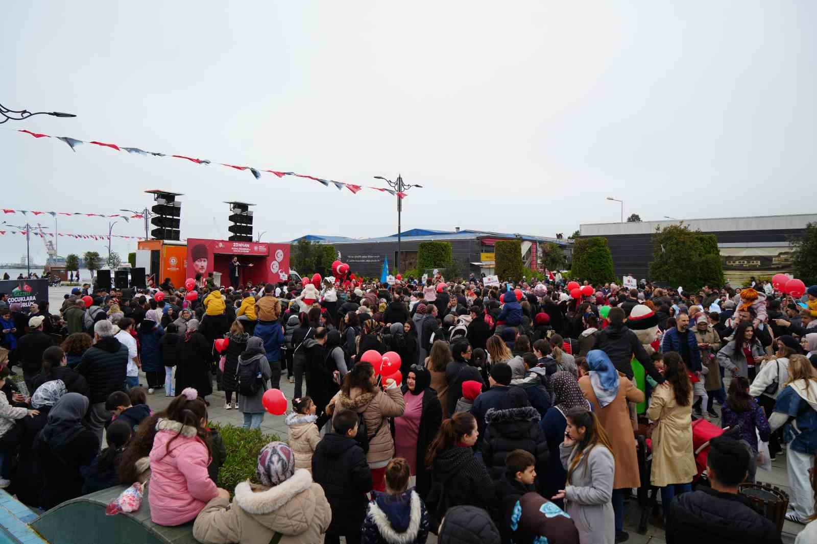Samsun&rsquo;da 23 Nisan &Ccedil;ocuk Şenliği
