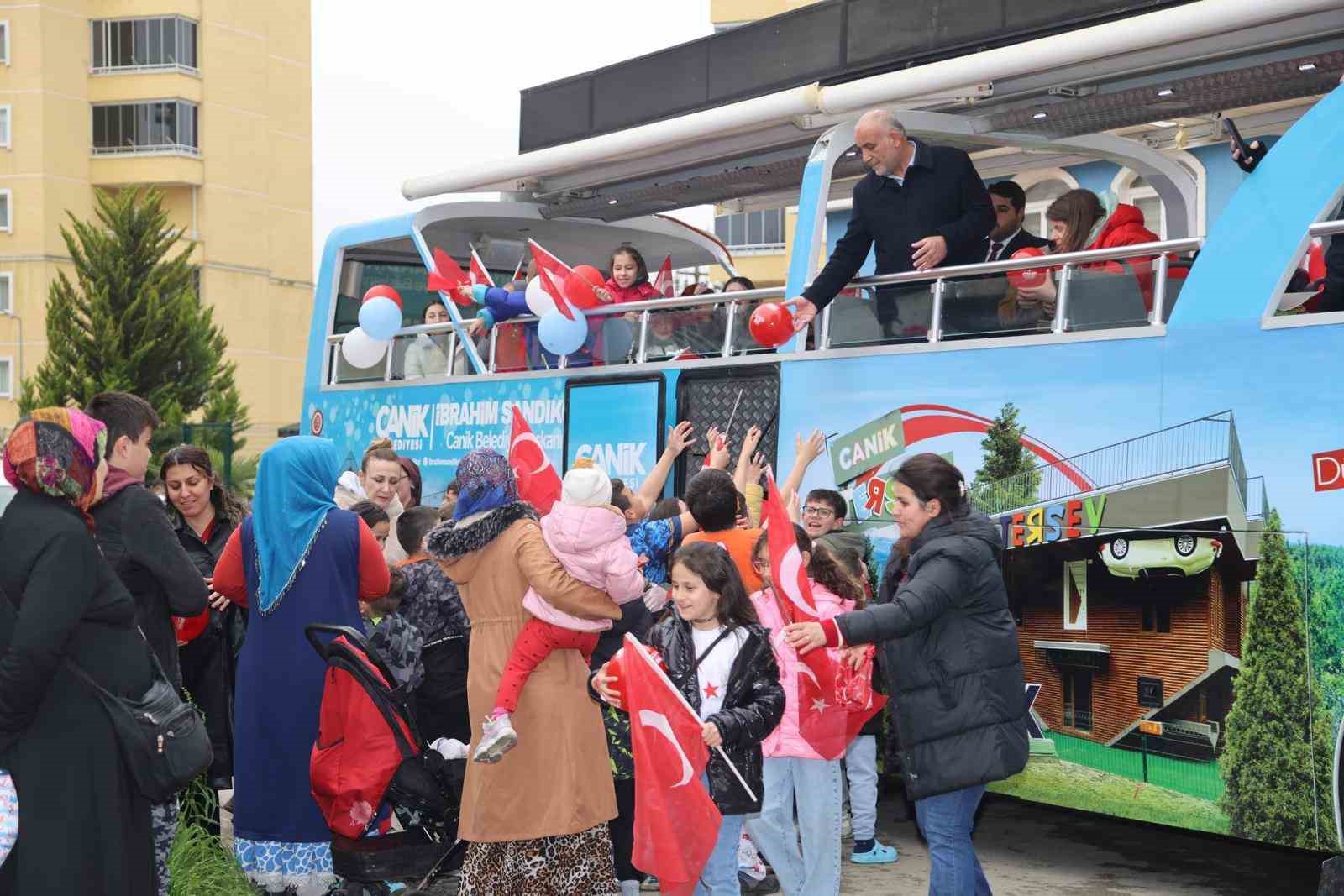 Canik’te 23 Nisan coşkusu
