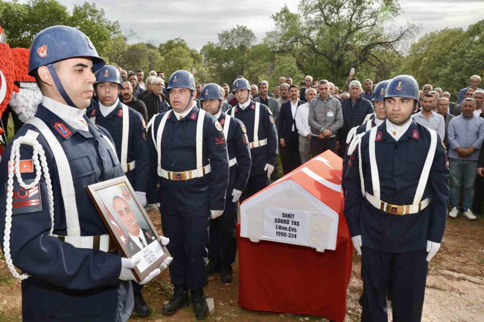 Mardinli şehit uzman çavuş son yolculuğuna uğurlandı