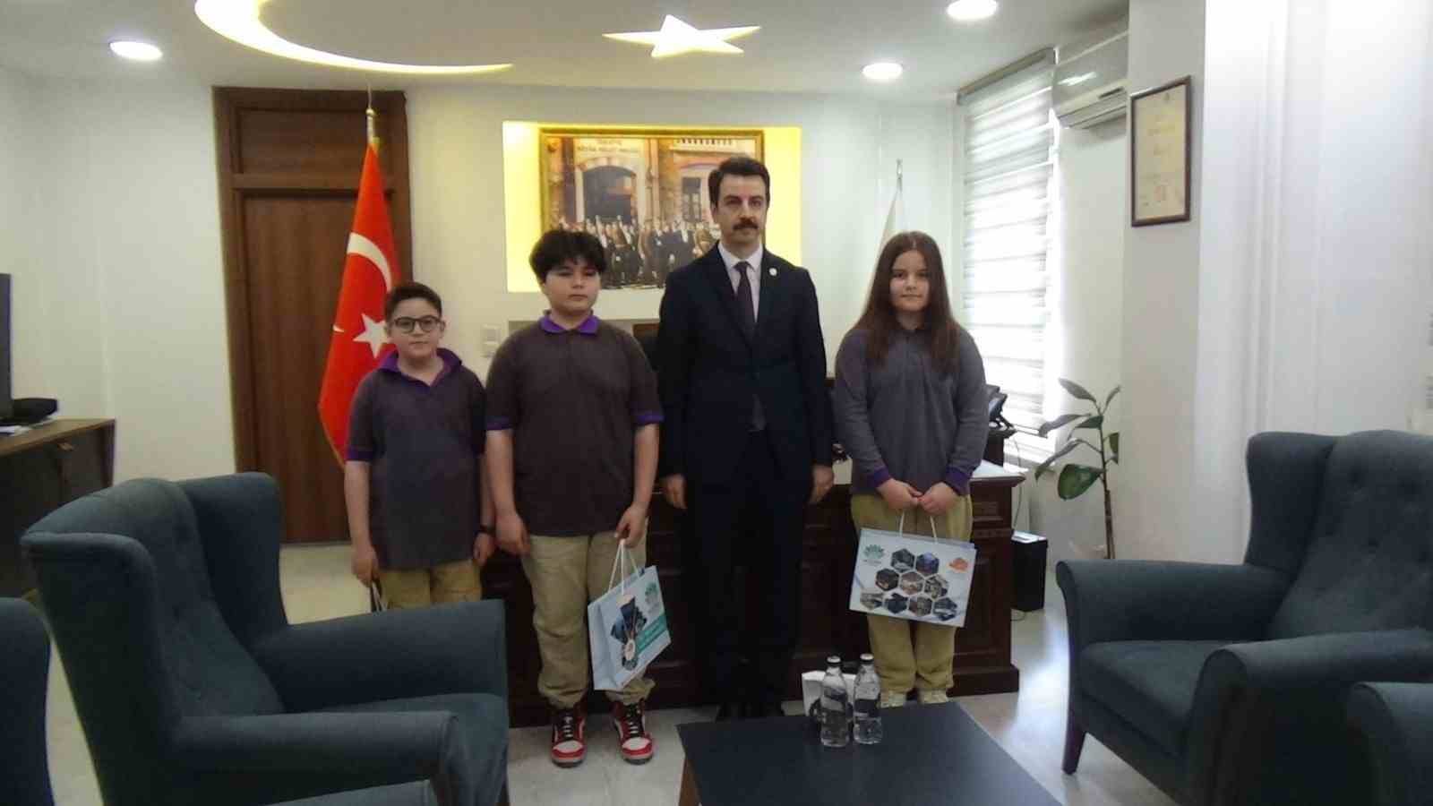 Kaymakamlık koltuğunu öğrenciler devraldı