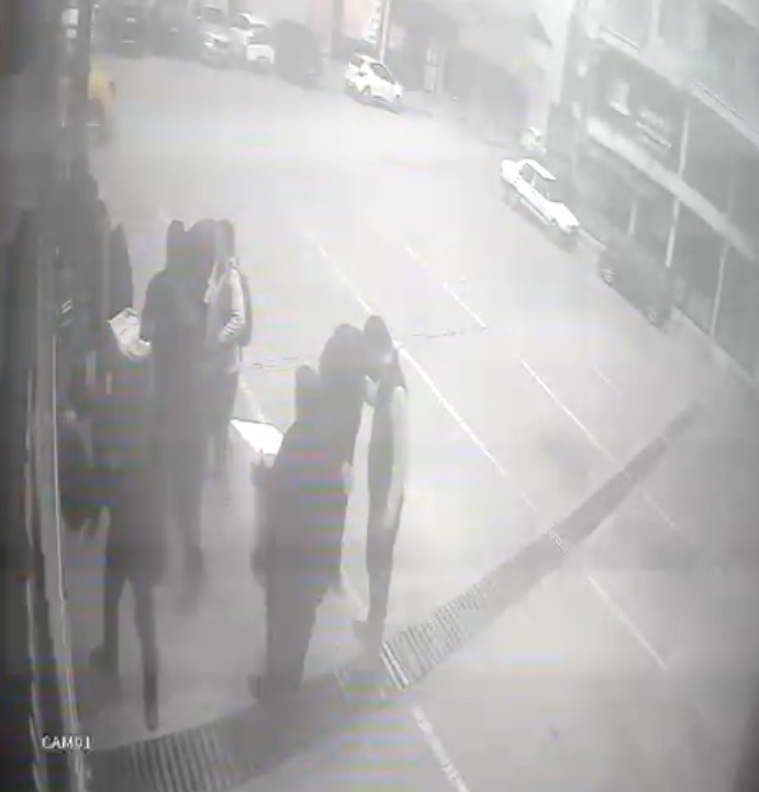 Otobüsten inerken fenalaşan bir kişi hayatını kaybetti

