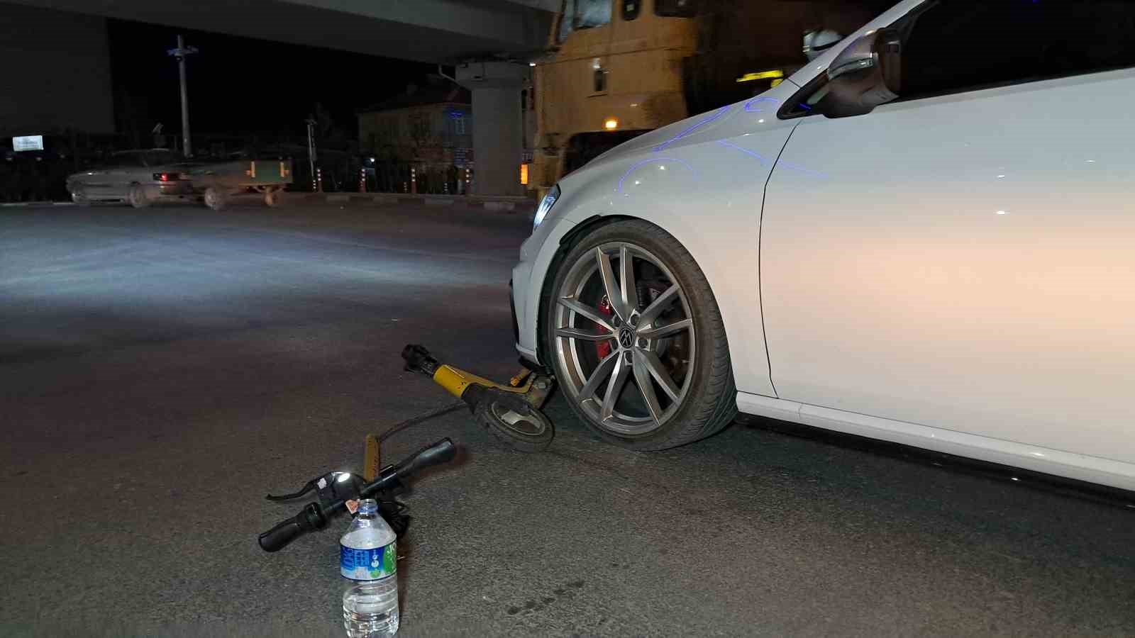 Karaman’da otomobil ile elektrikli skuter çarpıştı: 2 yaralı