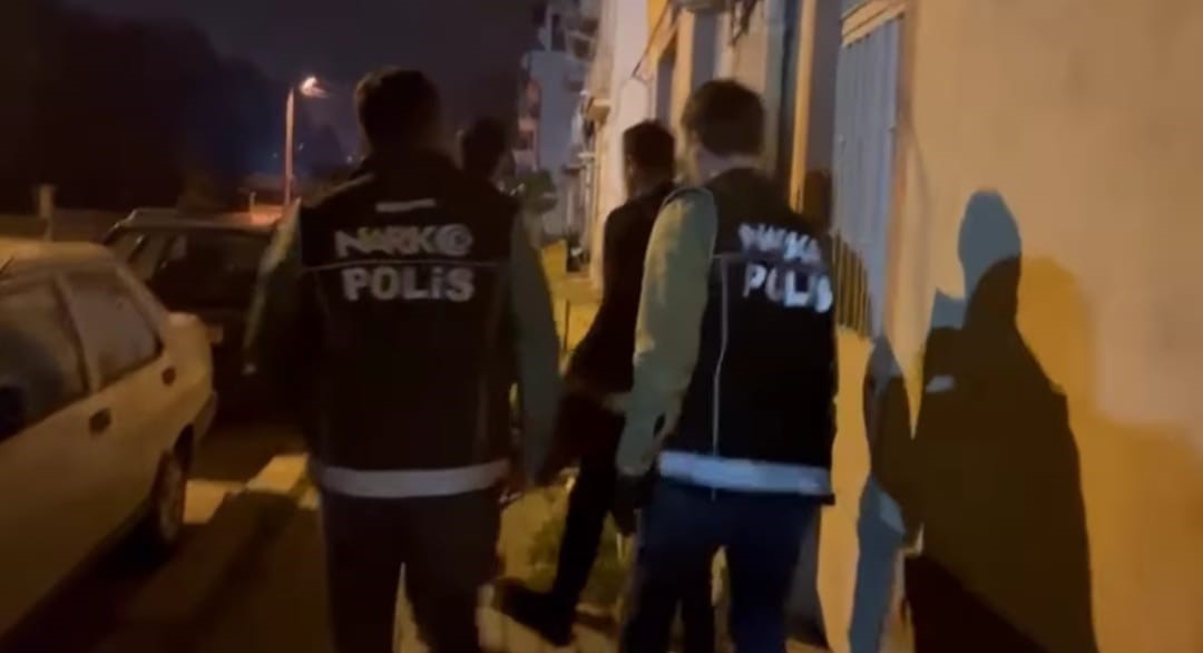 Narko ekiplerden "Zehirsiz bir K&uuml;tahya" i&ccedil;in operasyon
