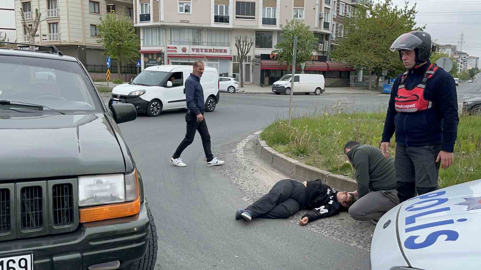 Kayıp genç kadını polis memuru buldu