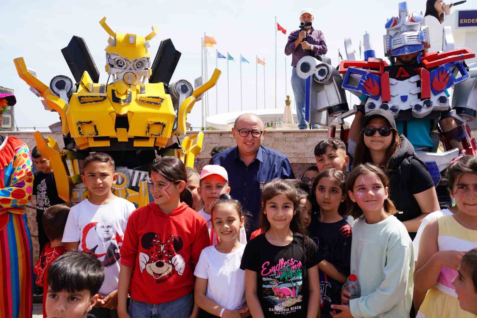 Mersin Erdemli’de çocuklar şenlikte buluştu