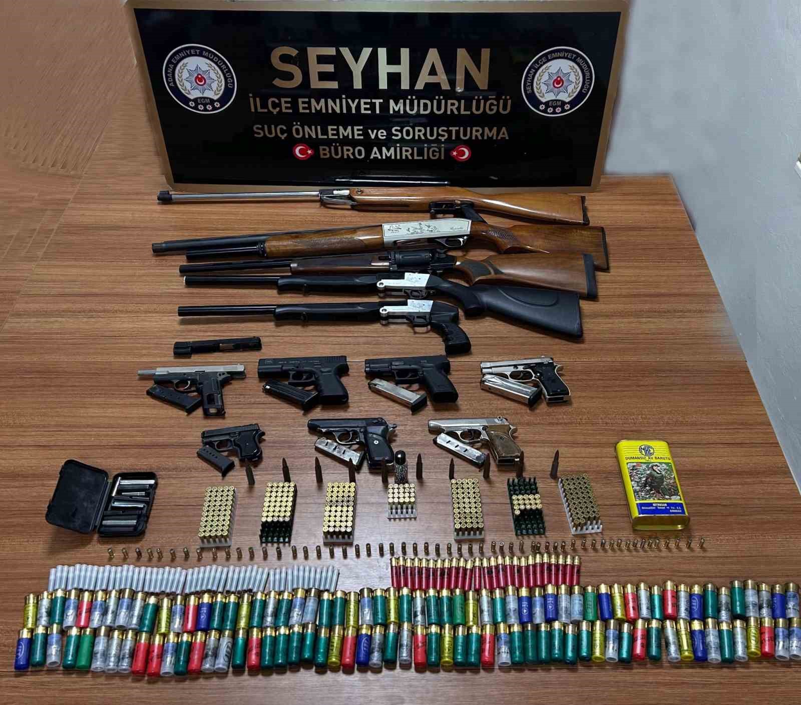 Evinde 12 silah ele geçirildi, "Hevesim var, biriktiriyorum" dedi 