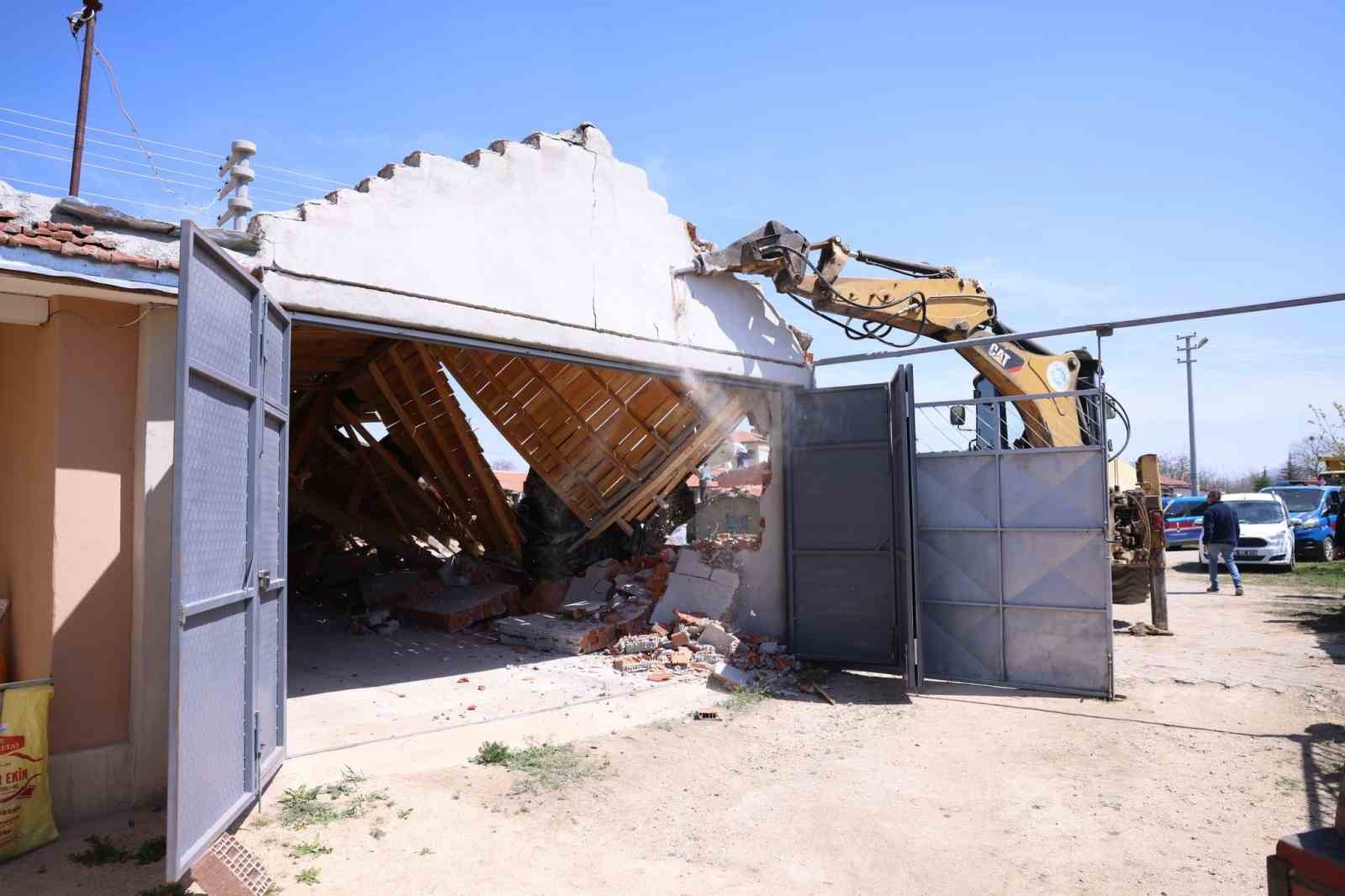 Odunpazarı Belediyesi&rsquo;nden ka&ccedil;ak yapılarla kararlı m&uuml;cadele
