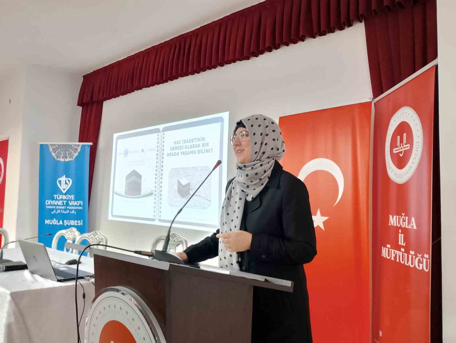 Muğla&rsquo;da hac seminerleri devam ediyor
