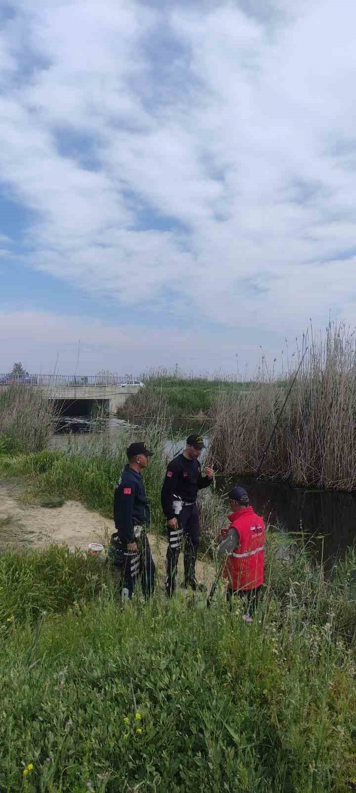 Bafa G&ouml;l&uuml;&rsquo;nde &lsquo;kuş&rsquo; denetimi
