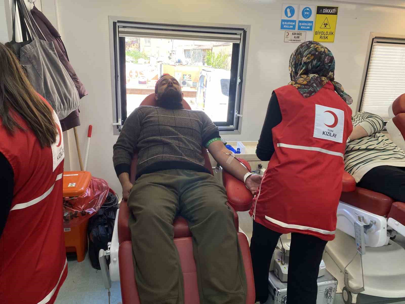 G&ouml;lpazarı kan bağışında rekor kırdı
