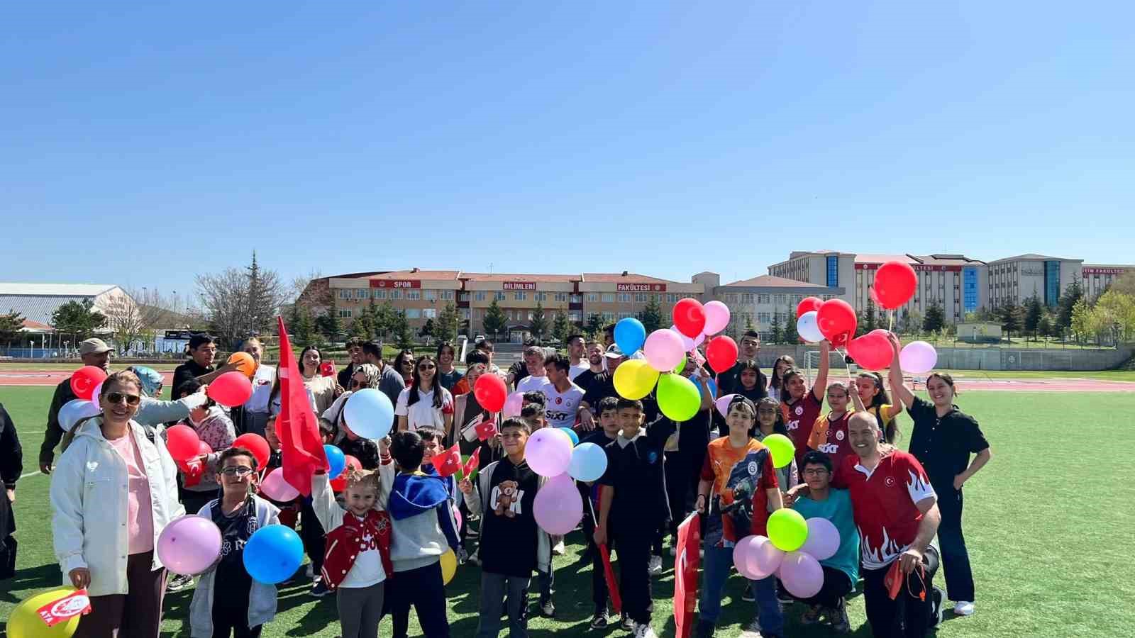 ERÜ’den ‘Spor Dostu Kampüs Sevgi Engel Tanımaz Spor Turnuvası’