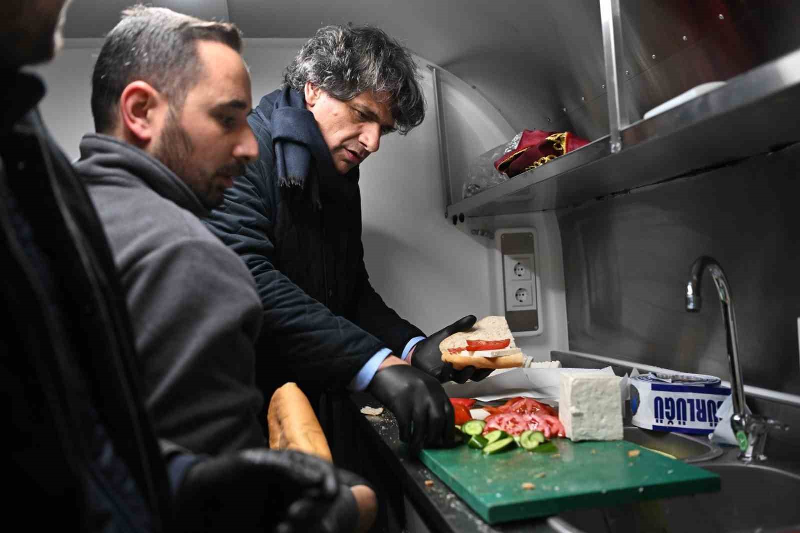 Kartepe Belediyesi İstanbulluları yalnız bırakmadı
