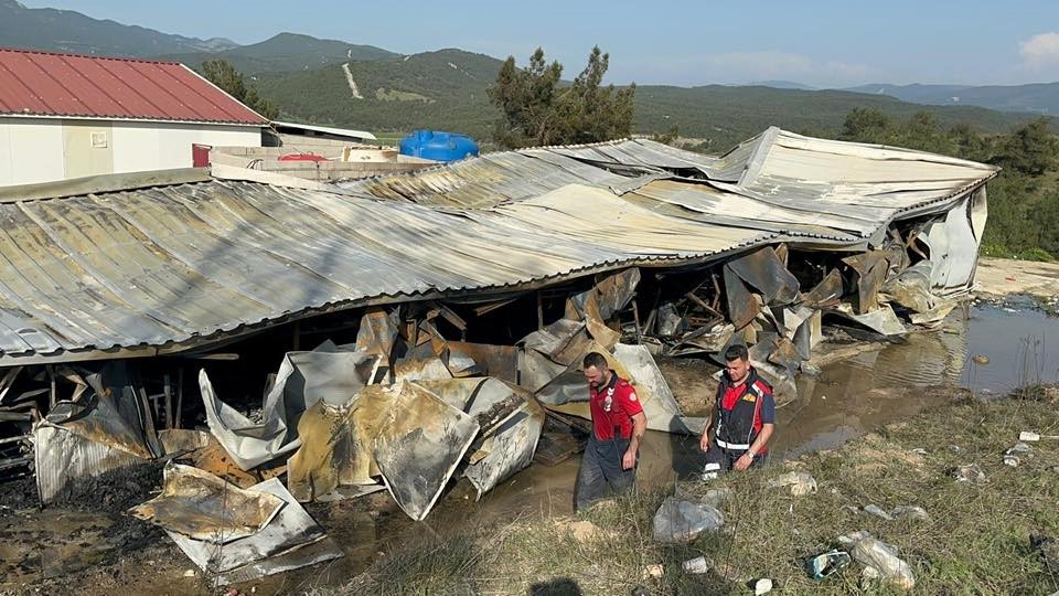 Başkan Torun, yangın sonrası inceleme yaptı
