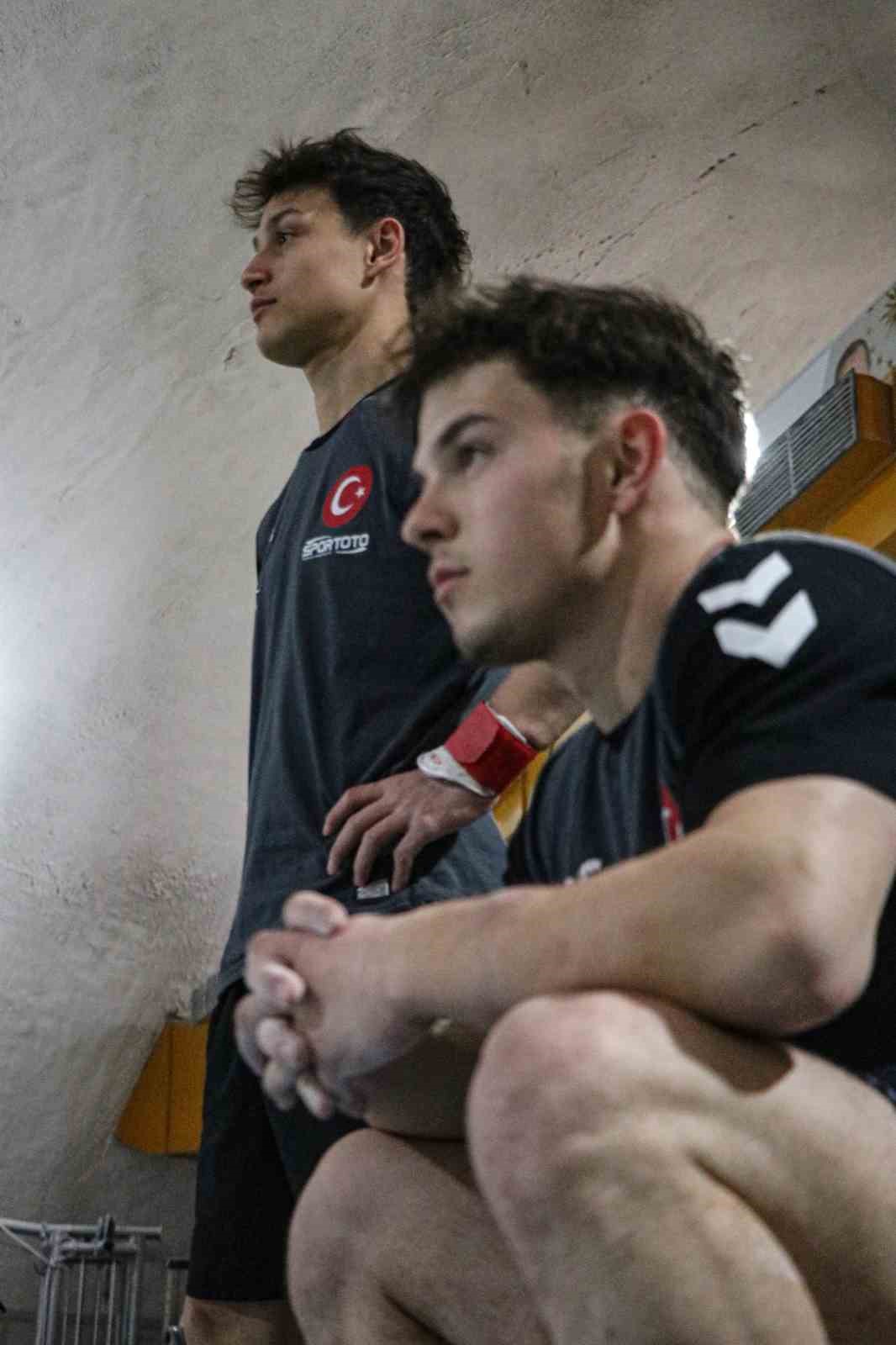 Çift yumurta ikizi Kartın kardeşlerin hedefi olimpiyat, dünya ve Avrupa şampiyonluğu
