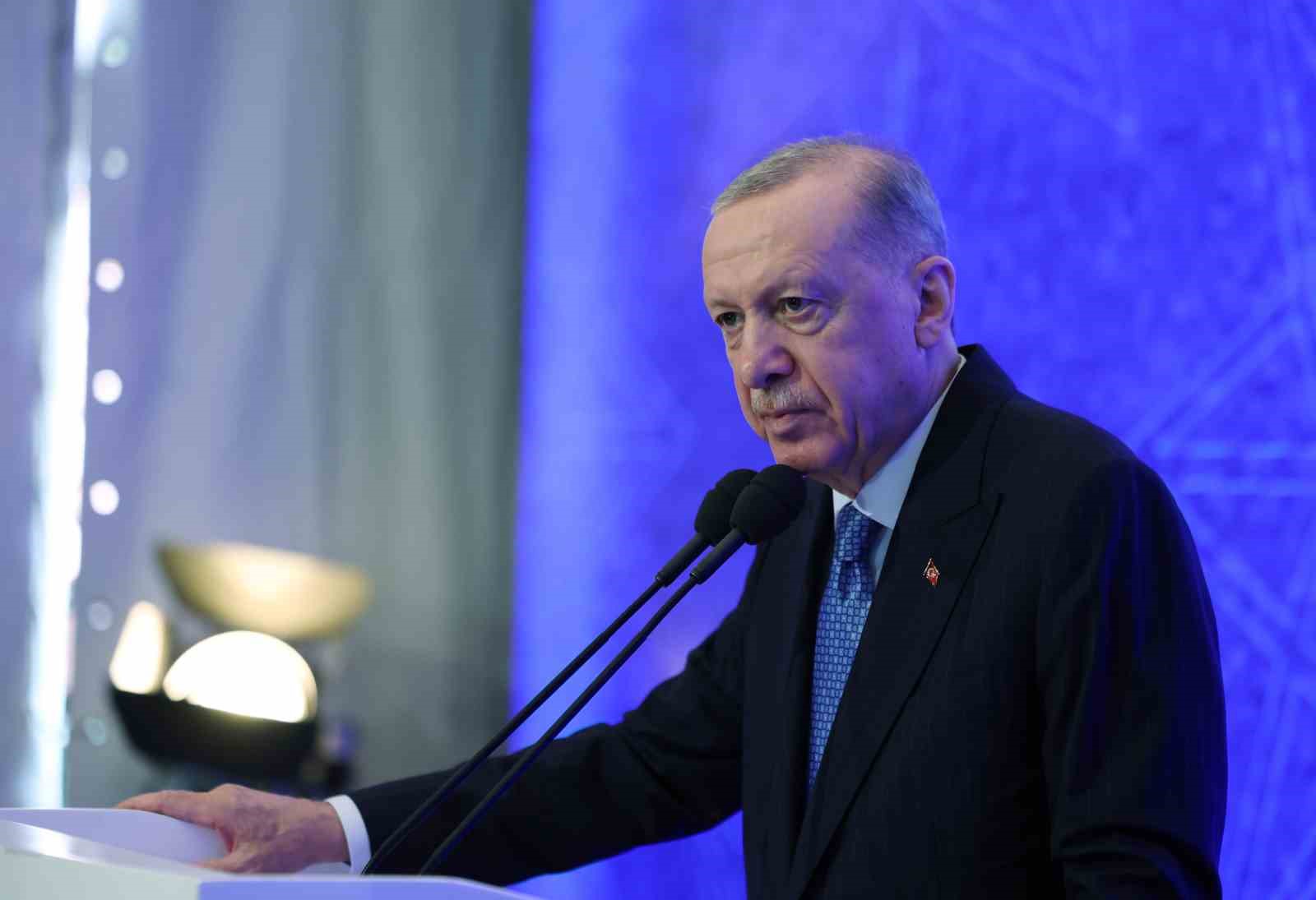 Cumhurbaşkanı Erdoğan: "Türkiye olarak olimpiyatlar dahil her türlü uluslararası spor etkinliğinin altından kalkacak kapasiteye ziyadesiyle sahibiz"