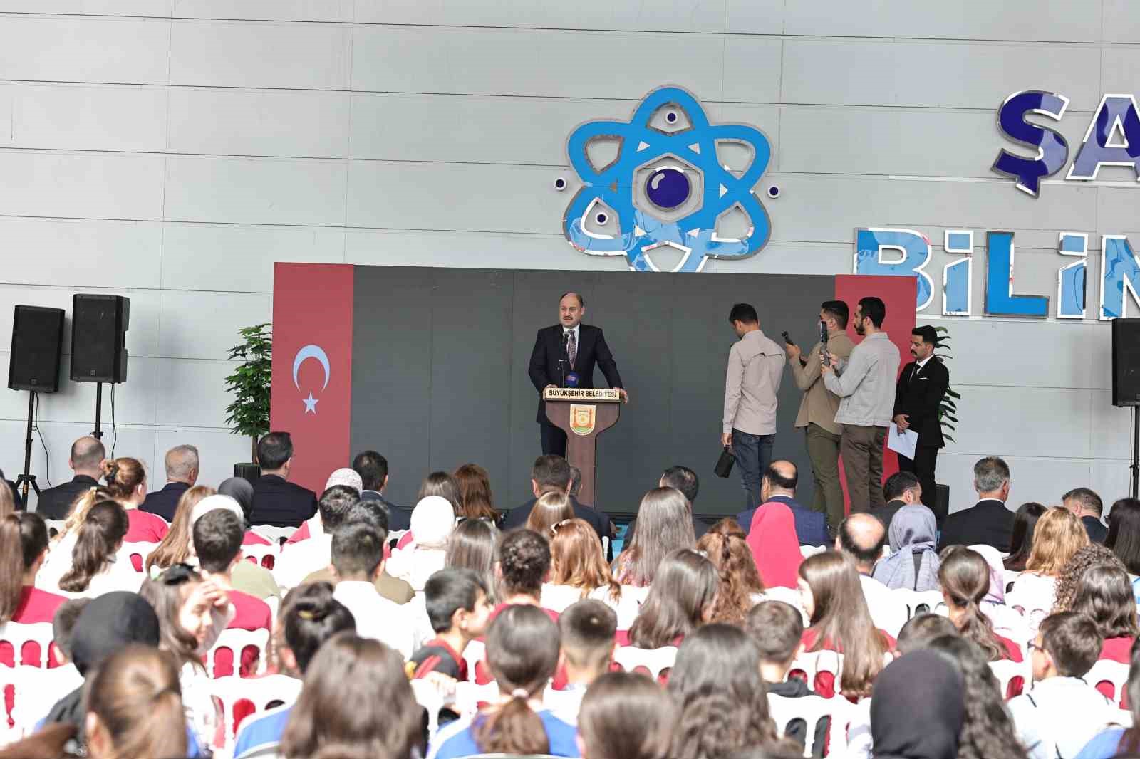 Şanlıurfa’da bilim şenliği başladı