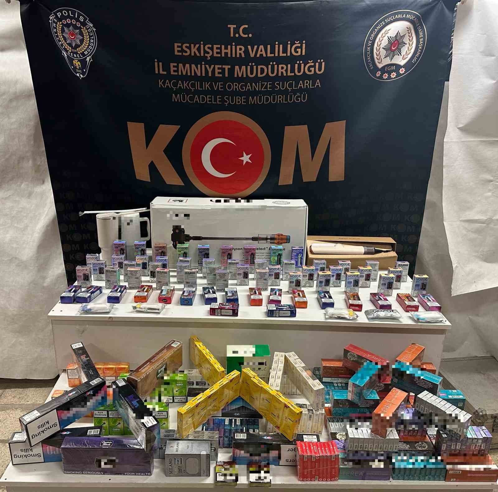 Piyasa değeri 1 milyon lira olan kaçak eşya ele geçirildi