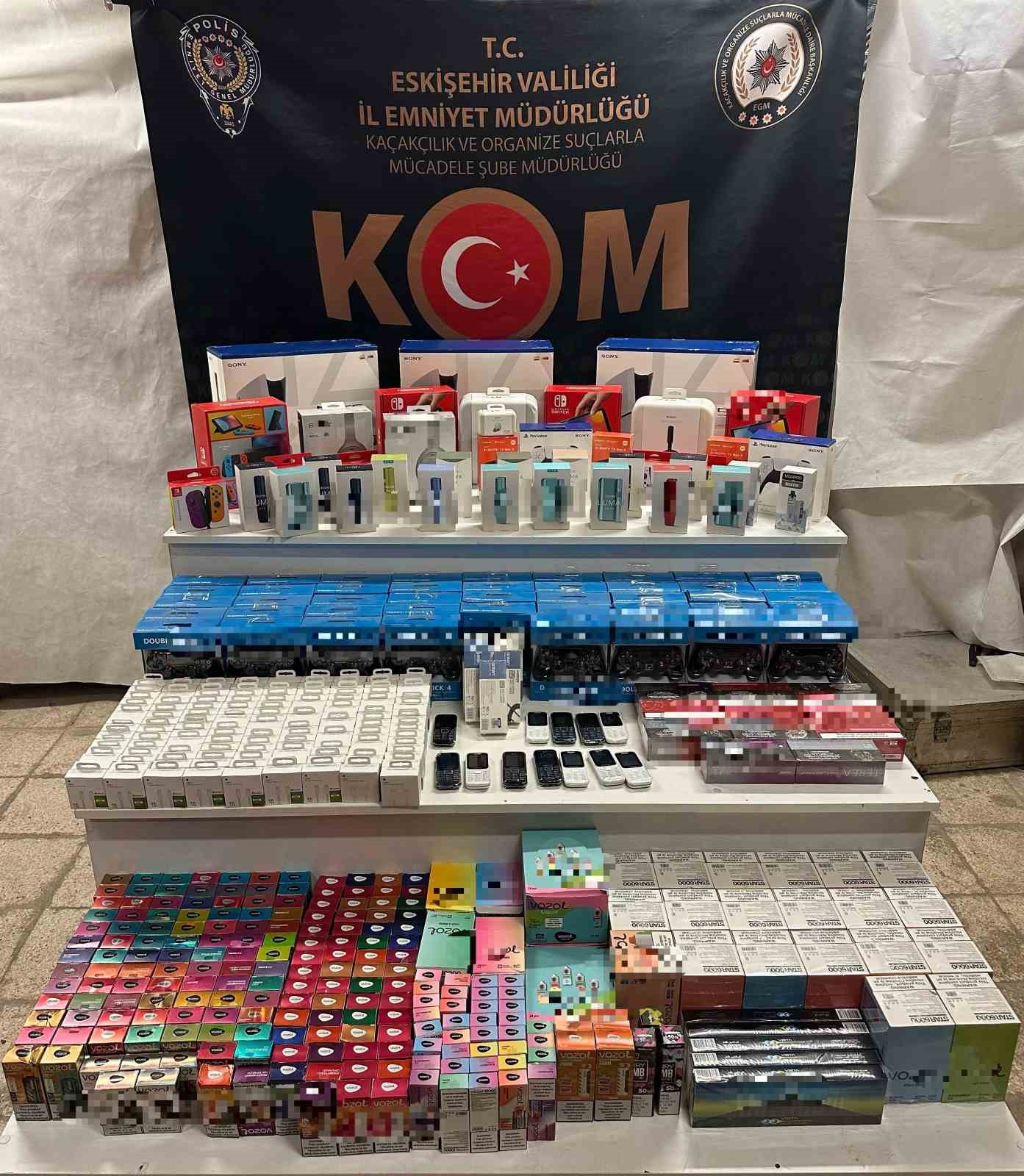 Piyasa değeri 1 milyon lira olan kaçak eşya ele geçirildi