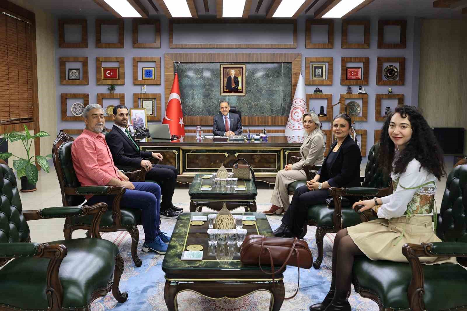 TEMA Vakfı Bing&ouml;l Temsilciliği, Vali Usta ile bir araya geldi
