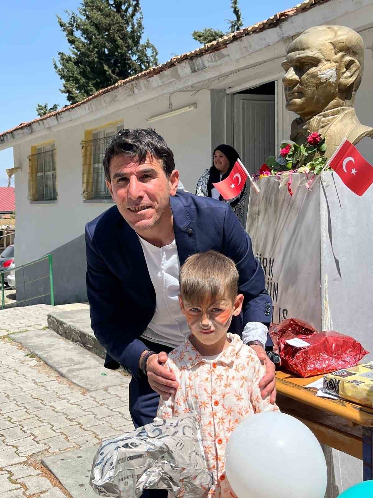 &Ccedil;arşamba&rsquo;dan Hatay&rsquo;a 23 Nisan&rsquo;da "G&ouml;n&uuml;l Bağı" kuruldu
