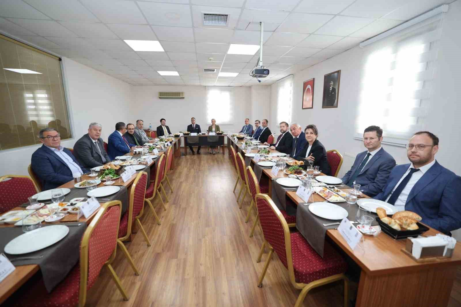 Merkezefendi Belediyesi eski hükümlüleri topluma kazandıracak