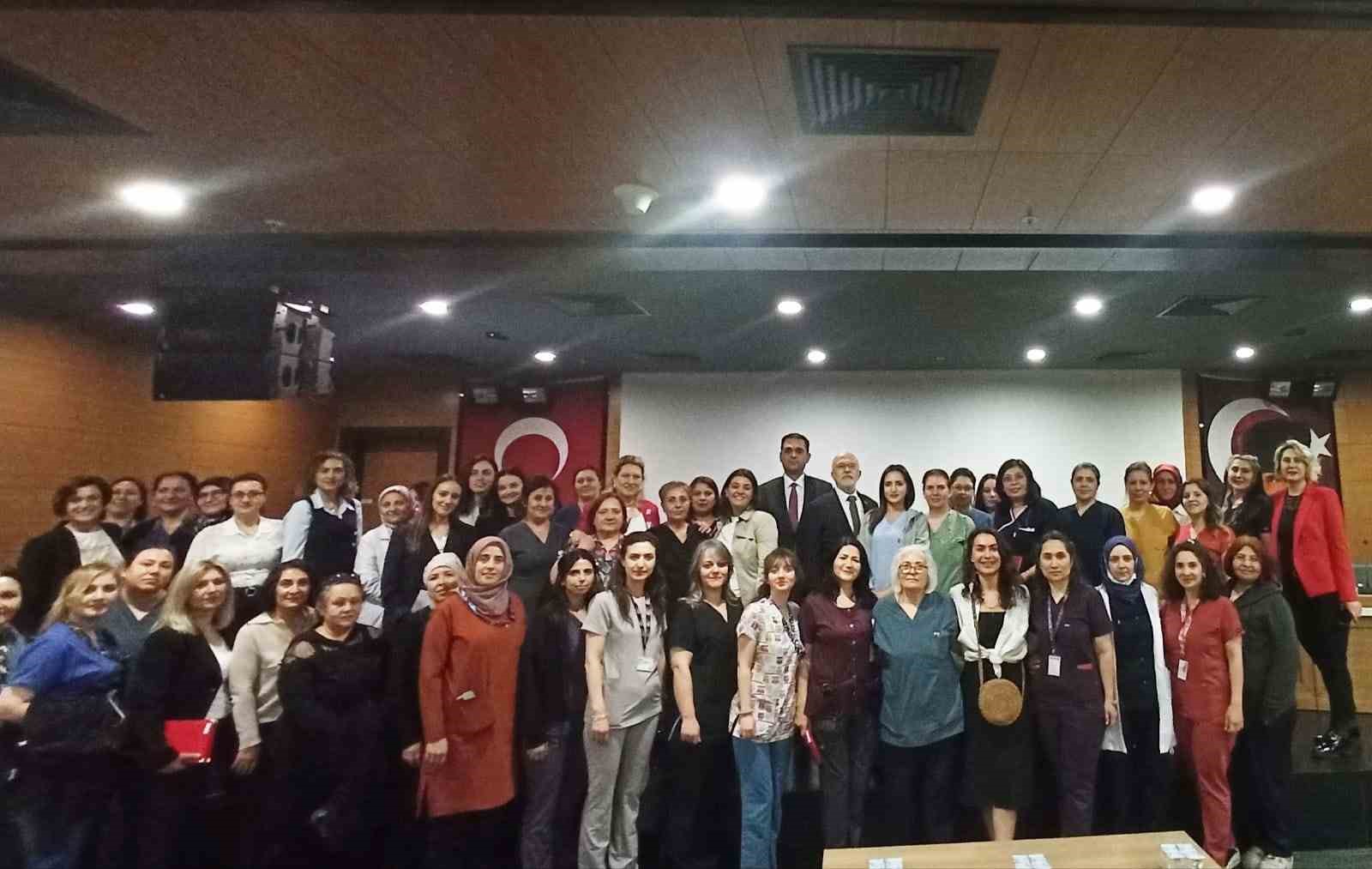 Eskişehir Şehir Hastanesi’nde Ebeler Haftası kutlama etkinliği