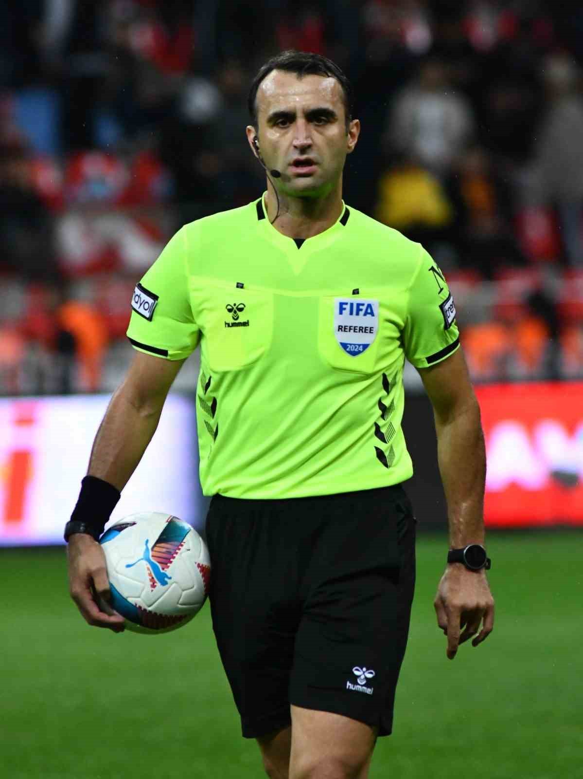 Kayserispor - Çaykur Rizespor maçını Atilla Karaoğlan yönetecek