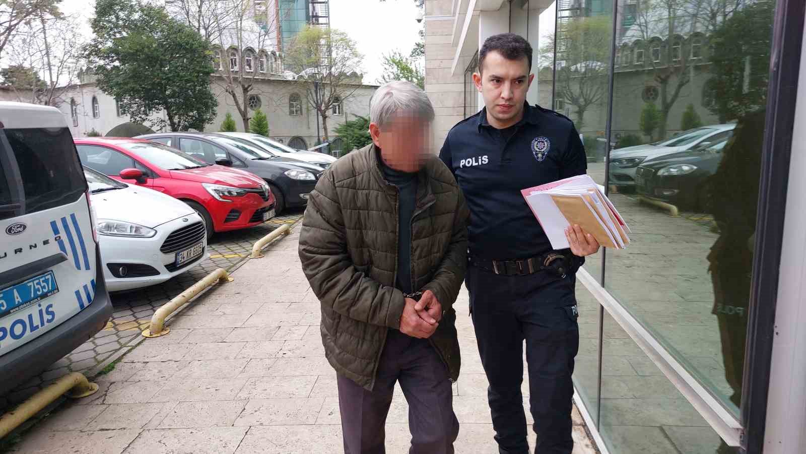 Yaşlı adam parkta oturan üniversite öğrencisi kızı tacizden gözaltına alındı