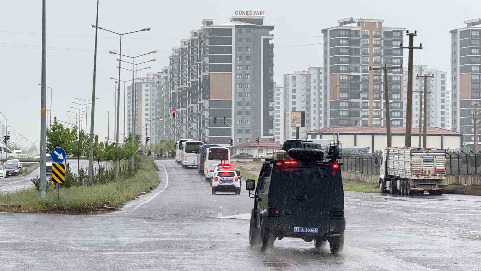 Narin Güran cinayeti davasında 15 sanık, ikinci kez hakim karşısına çıkmak üzere adliyeye getirildi