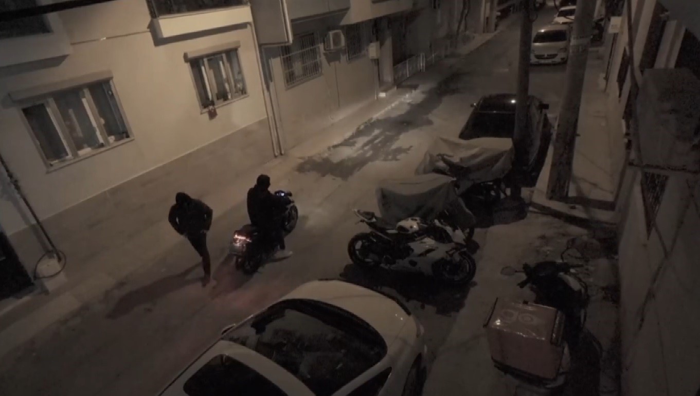 Motosikletin hız göstergesini çaldılar