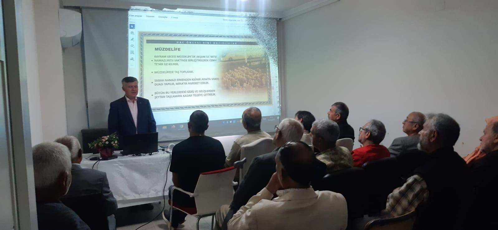 K&ouml;yceğiz&rsquo;de hacı adaylarına son seminer verildi
