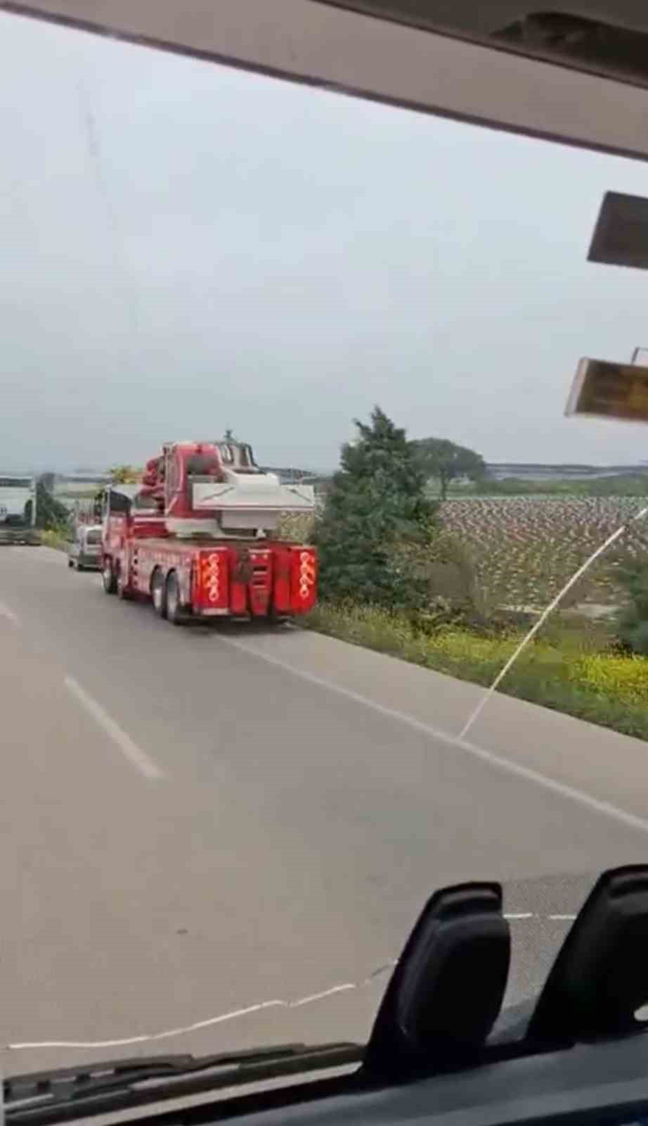 Kontrolden &ccedil;ıkan tır tarlaya u&ccedil;tu
