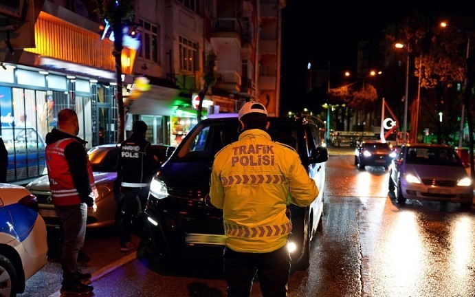 Isparta’da asayiş ve trafik uygulaması: 3 sürücüye ceza kesildi