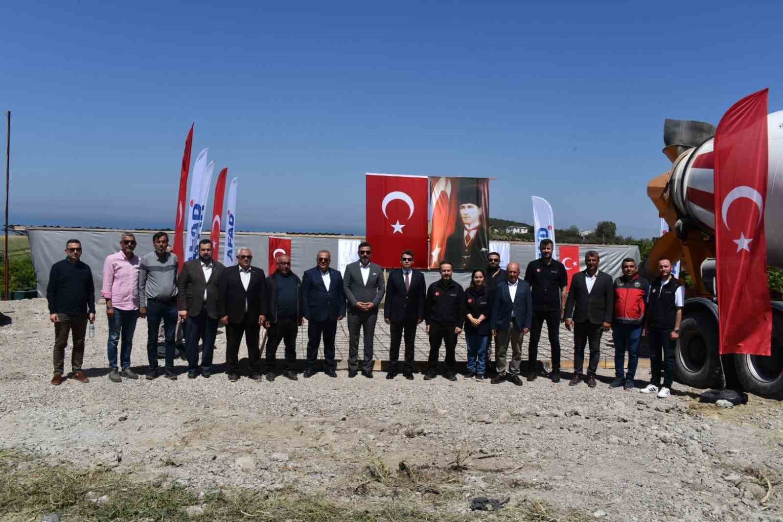 Arsuz’da yıkılan ahırların temeli atıldı